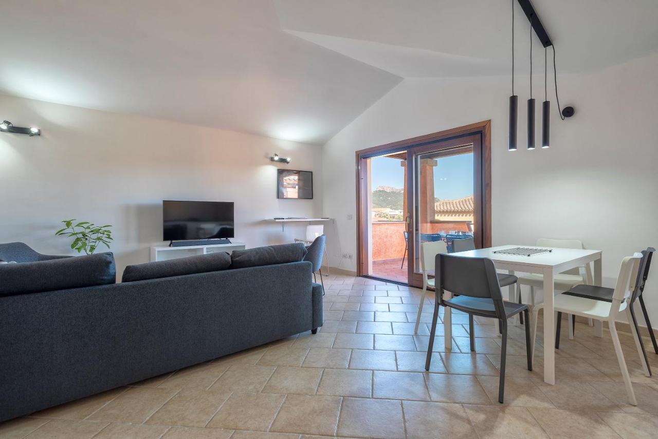 Ferienwohnung House Of Lens Golfo Aranci Exterior foto