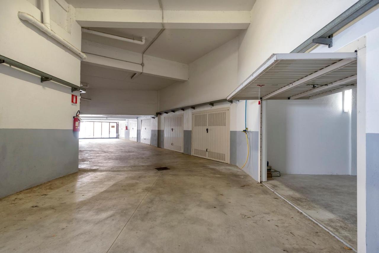 Ferienwohnung House Of Lens Golfo Aranci Exterior foto