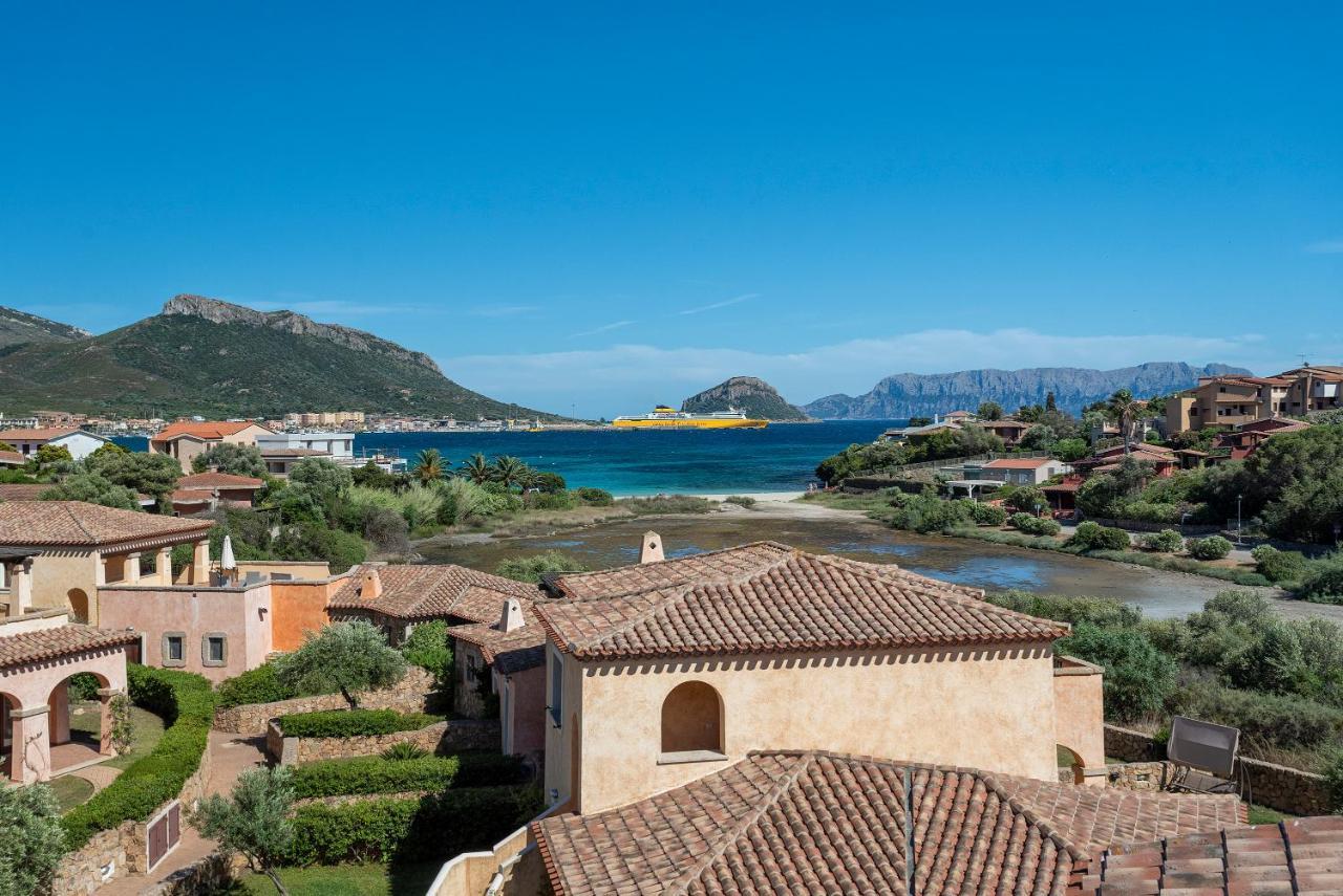 Ferienwohnung House Of Lens Golfo Aranci Exterior foto